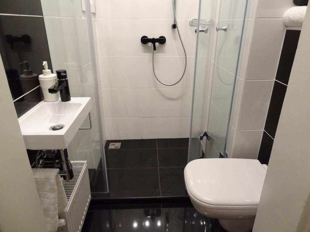 Erzsebet Boulevard Apartment Budapest Zimmer foto