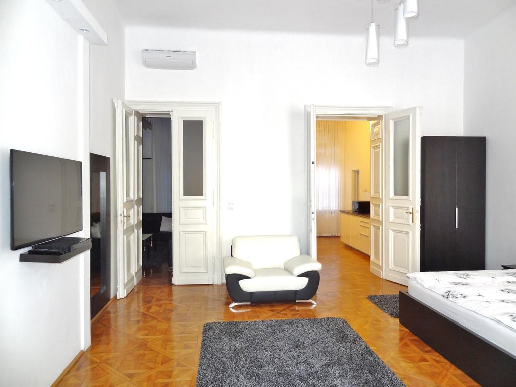 Erzsebet Boulevard Apartment Budapest Zimmer foto